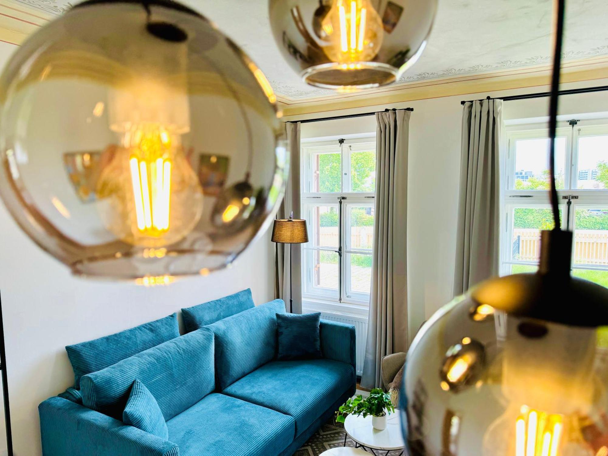 E&K Living - Design Apartments - Netflix - Audi - In Village - Free Parking อินโกลชตัดต์ ภายนอก รูปภาพ