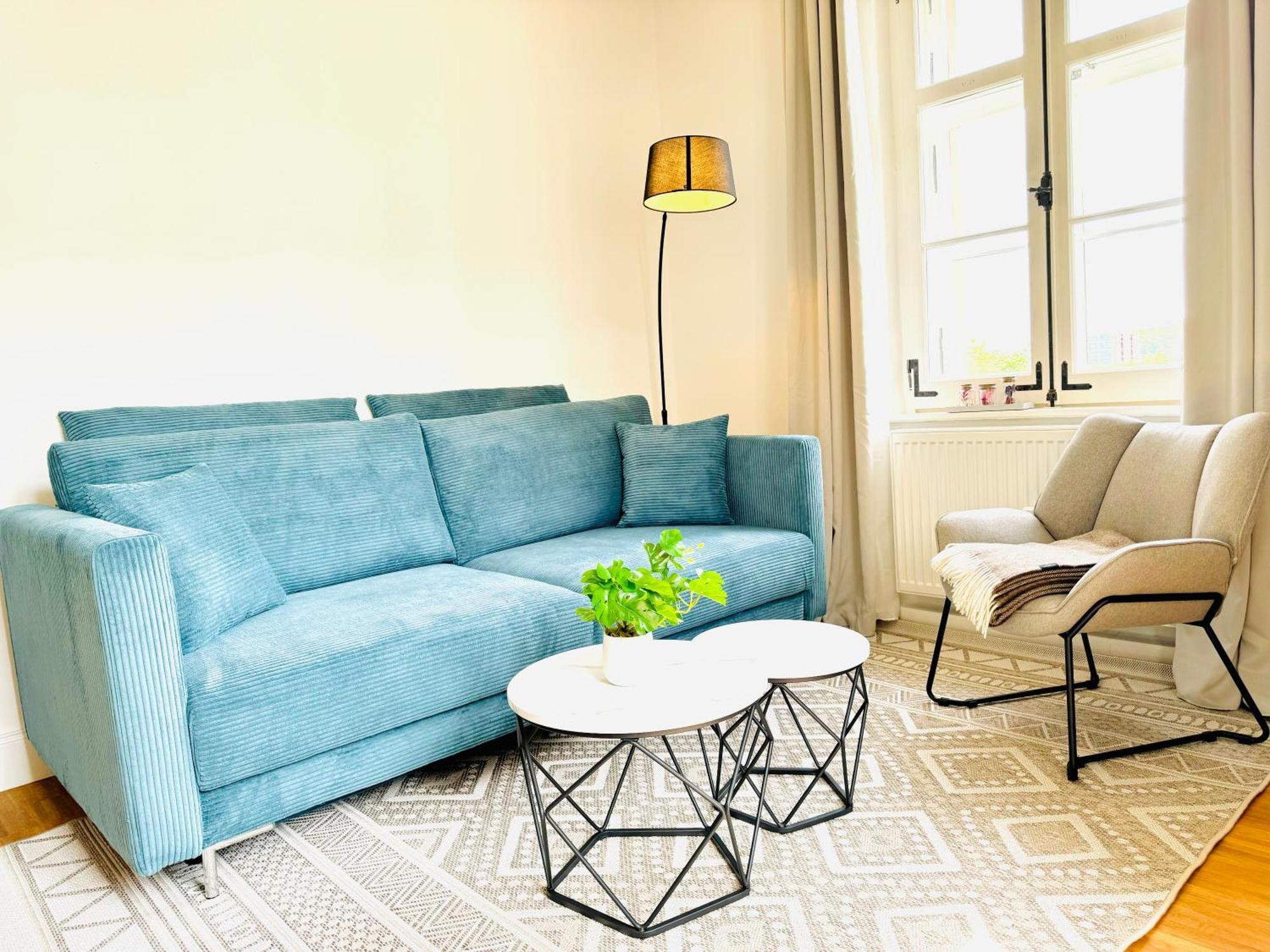 E&K Living - Design Apartments - Netflix - Audi - In Village - Free Parking อินโกลชตัดต์ ภายนอก รูปภาพ