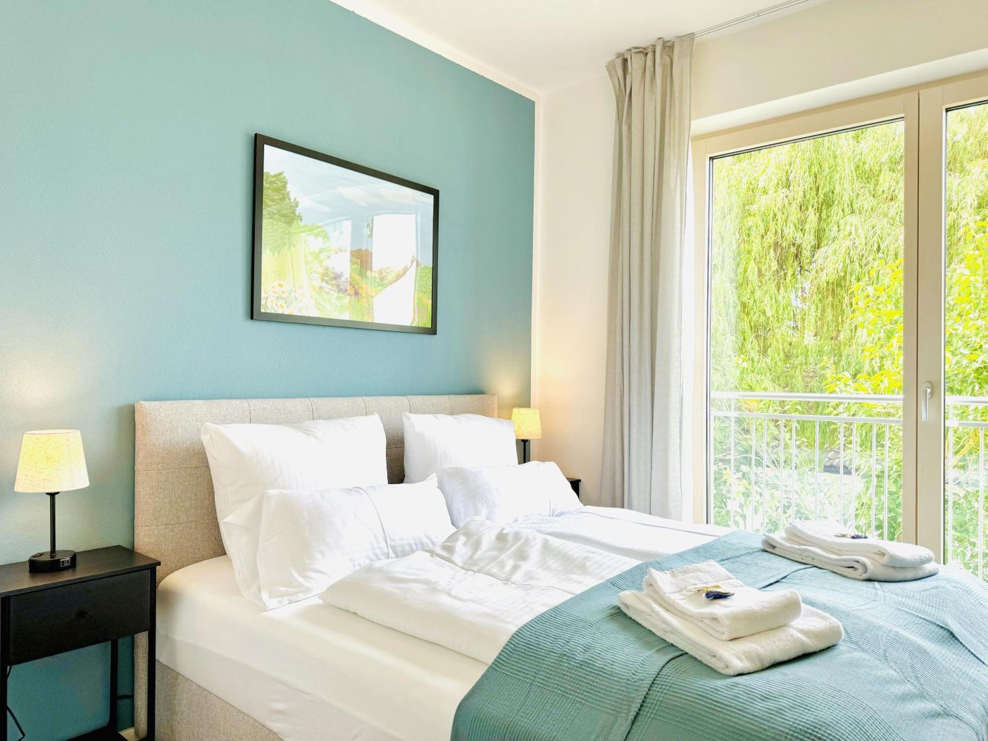 E&K Living - Design Apartments - Netflix - Audi - In Village - Free Parking อินโกลชตัดต์ ภายนอก รูปภาพ